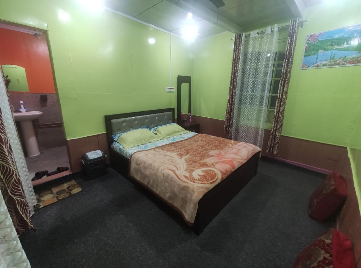 Lakeside Homestay Srinagar Eksteriør bilde